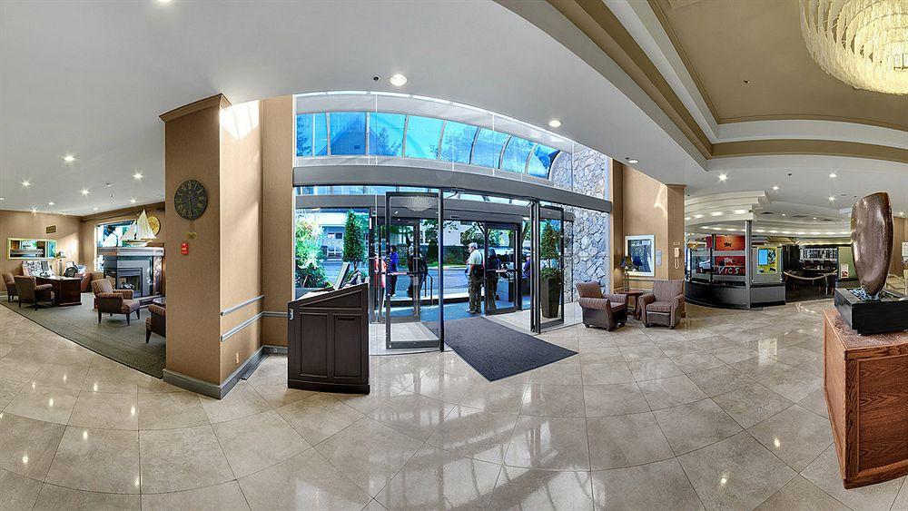 Harbour Towers Hotel & Suites Victoria Exterior foto